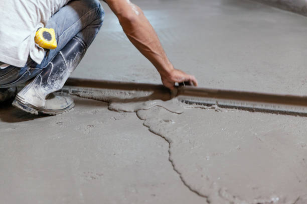 Best Concrete Pool Decks in Williamsburg, KY